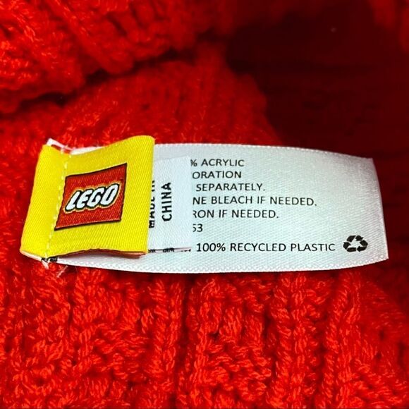 Adult LEGO Minifigure Patch Beanie Hat - LEGO® Collection x Target Red SOLD OUT! - Picture 5 of 7